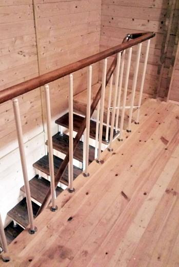 Модульная металлическая лестница в частный дом №2