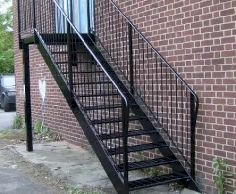 Уличная металлическая лестница №12